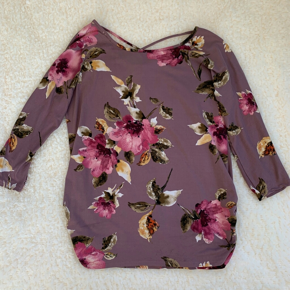 Floral 3/4 Sleeve Top Lace Detail On Back